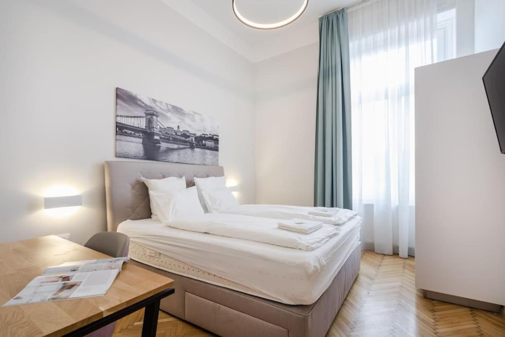 Klauzal City Garden Apartments - 2-Bedroom K34 Budapest Ngoại thất bức ảnh