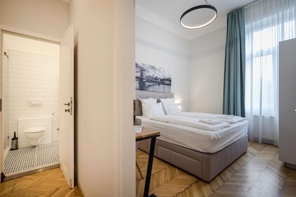 Klauzal City Garden Apartments - 2-Bedroom K34 Budapest Ngoại thất bức ảnh