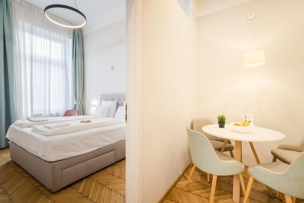 Klauzal City Garden Apartments - 2-Bedroom K34 Budapest Ngoại thất bức ảnh