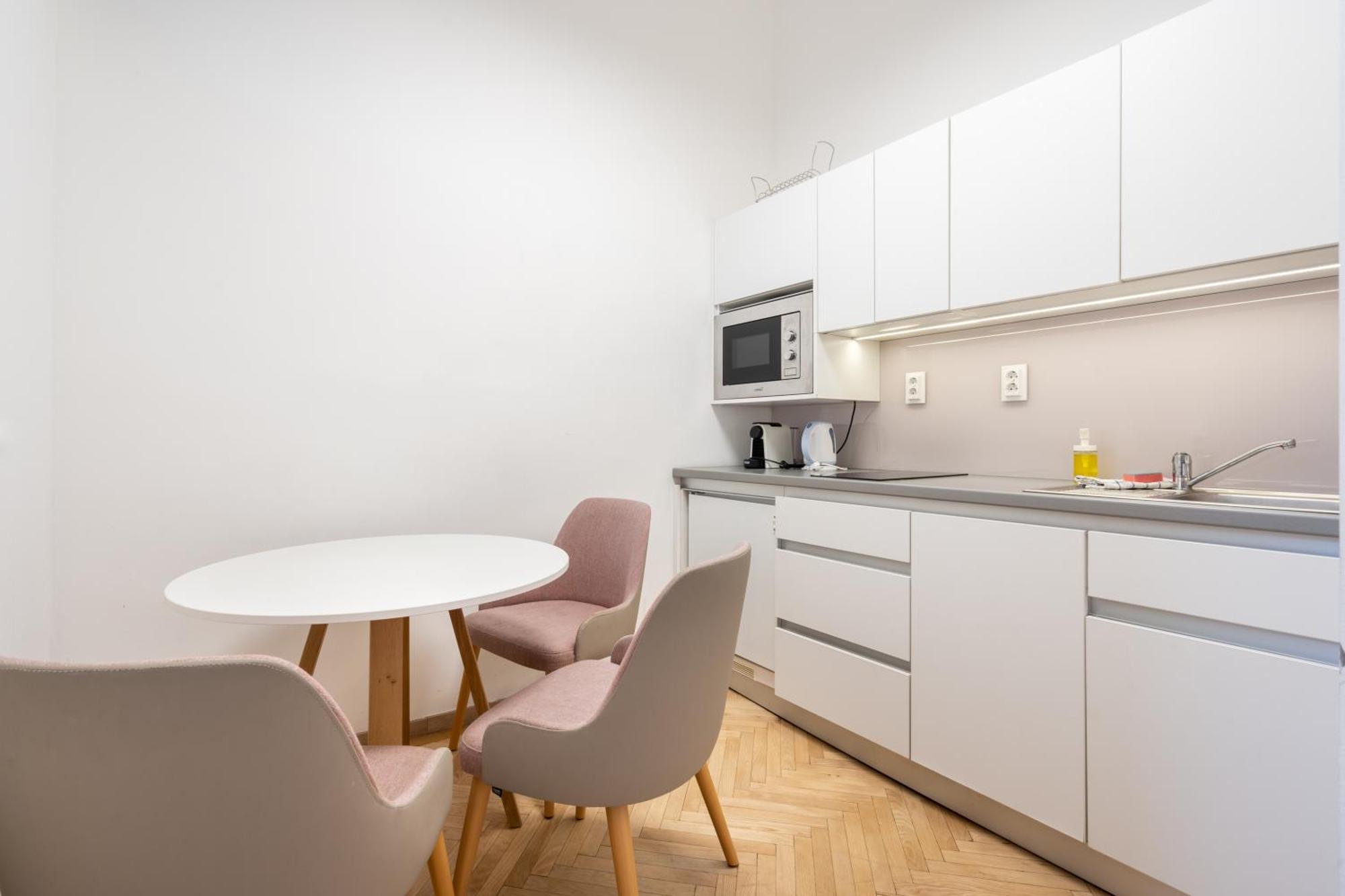 Klauzal City Garden Apartments - 2-Bedroom K34 Budapest Ngoại thất bức ảnh
