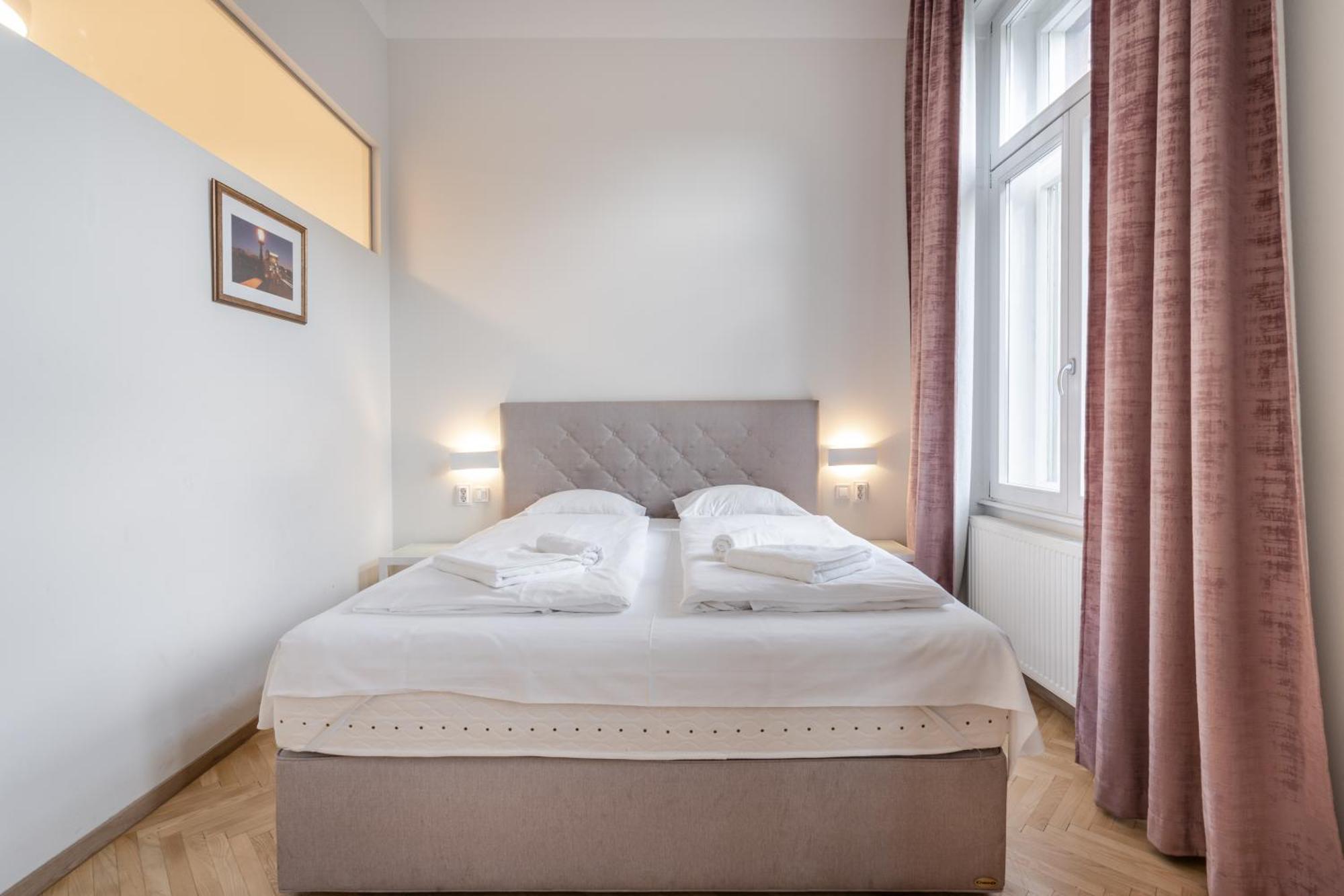 Klauzal City Garden Apartments - 2-Bedroom K34 Budapest Ngoại thất bức ảnh
